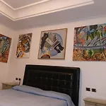 Deluxe Centrale,
